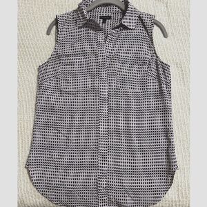 Talbots XS Sleeveless Button Front Blouse Pink Navy Geometric Modern Workwear